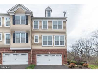 Home For Sale in Sellersville, Pennsylvania