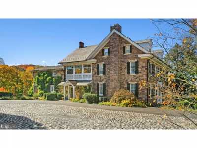 Home For Sale in Quakertown, Pennsylvania