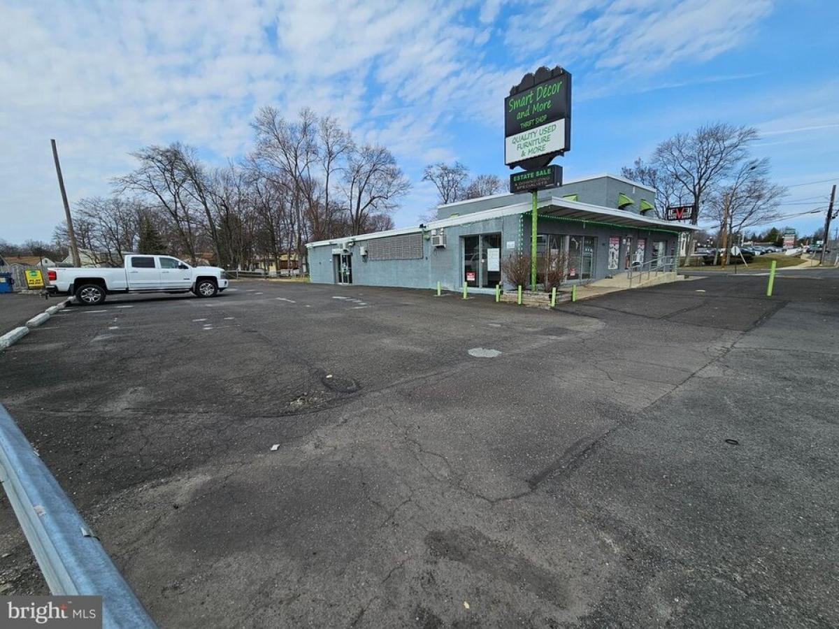 Picture of Home For Rent in Warminster, Pennsylvania, United States