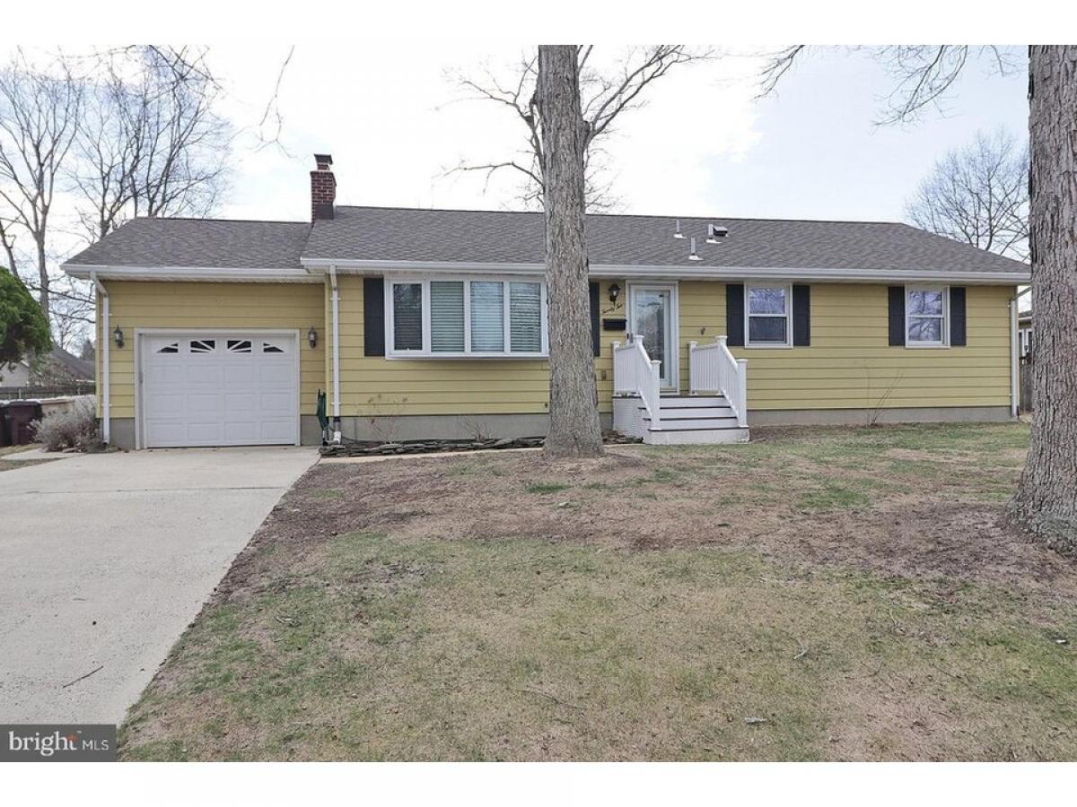 Picture of Home For Sale in Bayville, New Jersey, United States