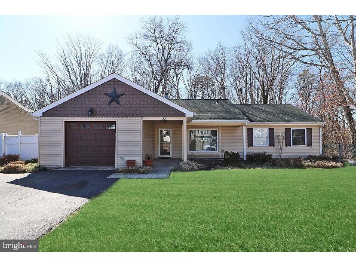 Picture of Home For Sale in Barnegat, New Jersey, United States