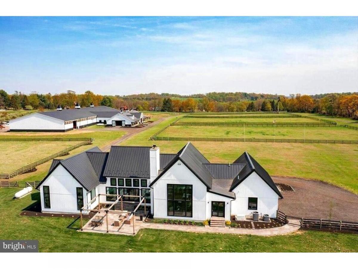 Picture of Farm For Sale in Pennington, New Jersey, United States