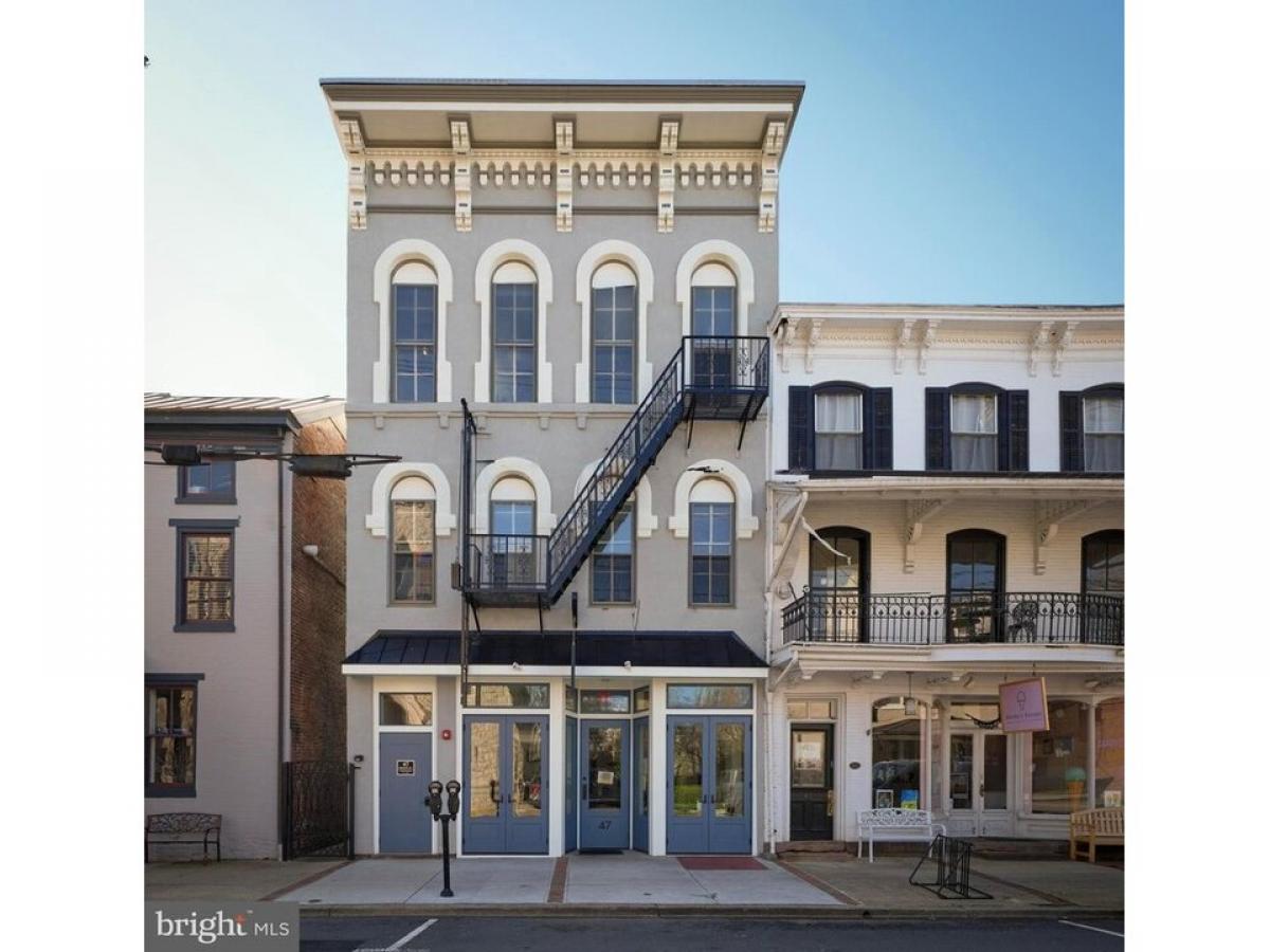 Picture of Home For Sale in Lambertville, New Jersey, United States