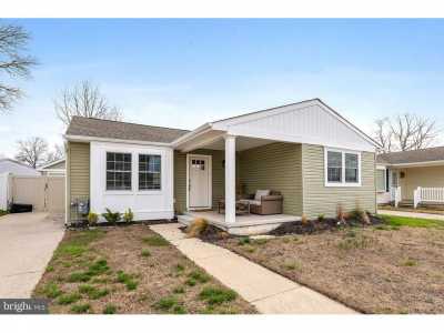 Home For Sale in Villas, New Jersey