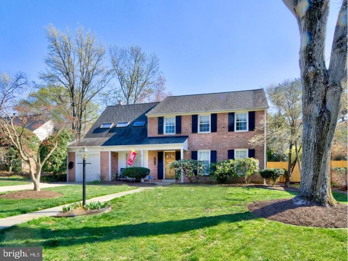 Picture of Home For Sale in North Bethesda, Maryland, United States