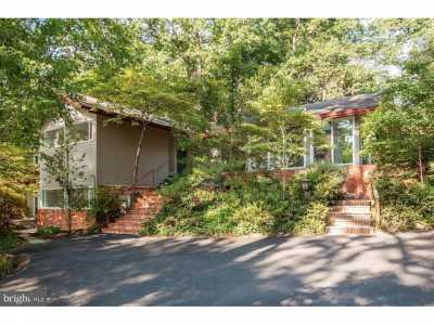 Home For Rent in Bethesda, Maryland
