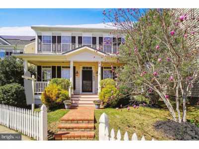 Home For Sale in Clarksburg, Maryland