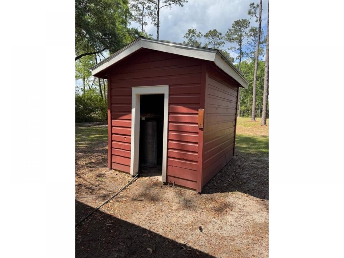 Picture of Home For Sale in Crawfordville, Florida, United States