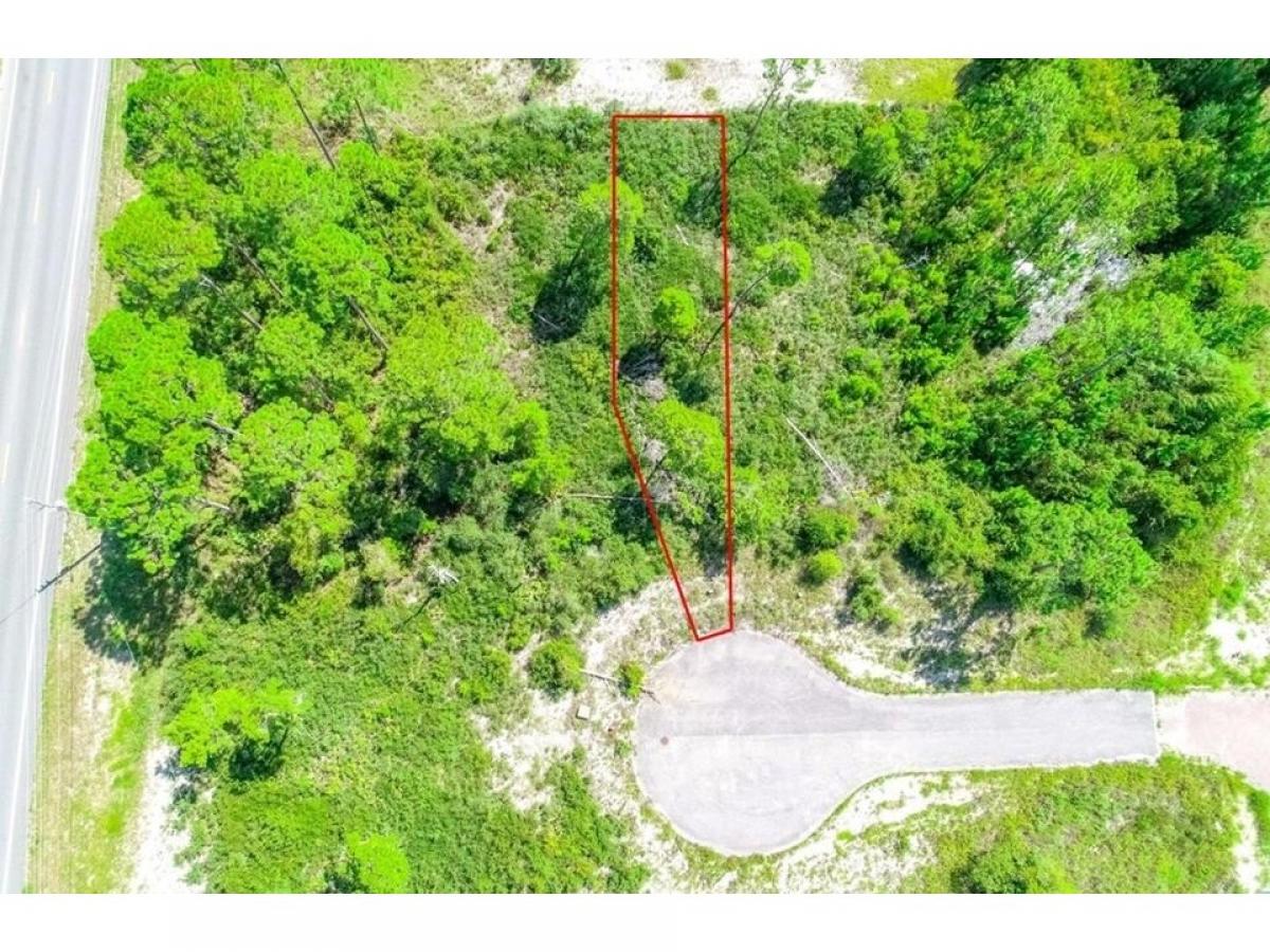 Picture of Residential Land For Sale in Carrabelle, Florida, United States