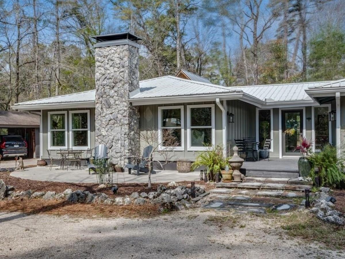 Picture of Home For Sale in Crawfordville, Florida, United States