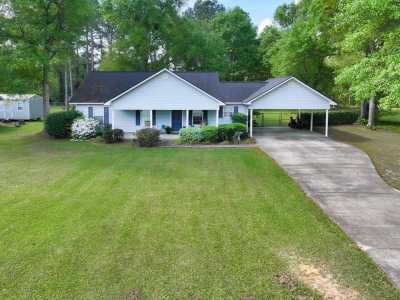 Home For Sale in Thomasville, Georgia