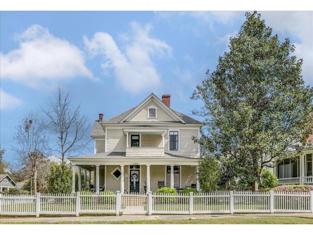 Picture of Home For Sale in Thomasville, Georgia, United States