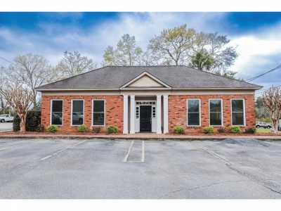 Home For Sale in Thomasville, Georgia