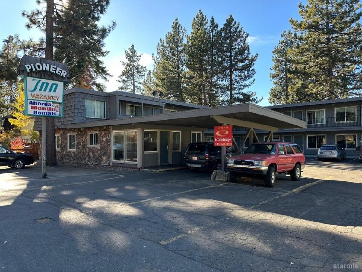 Picture of Home For Sale in South Lake Tahoe, California, United States