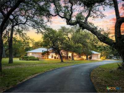 Home For Sale in Canyon Lake, Texas