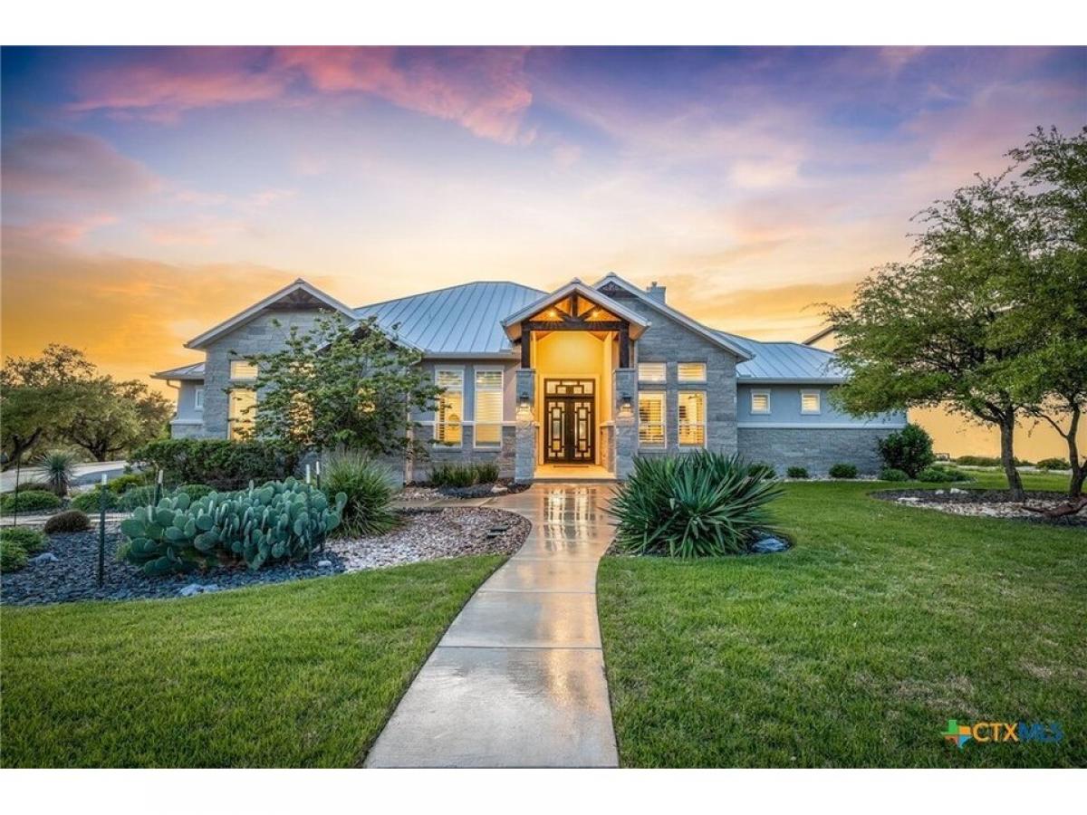 Picture of Home For Sale in Spring Branch, Texas, United States