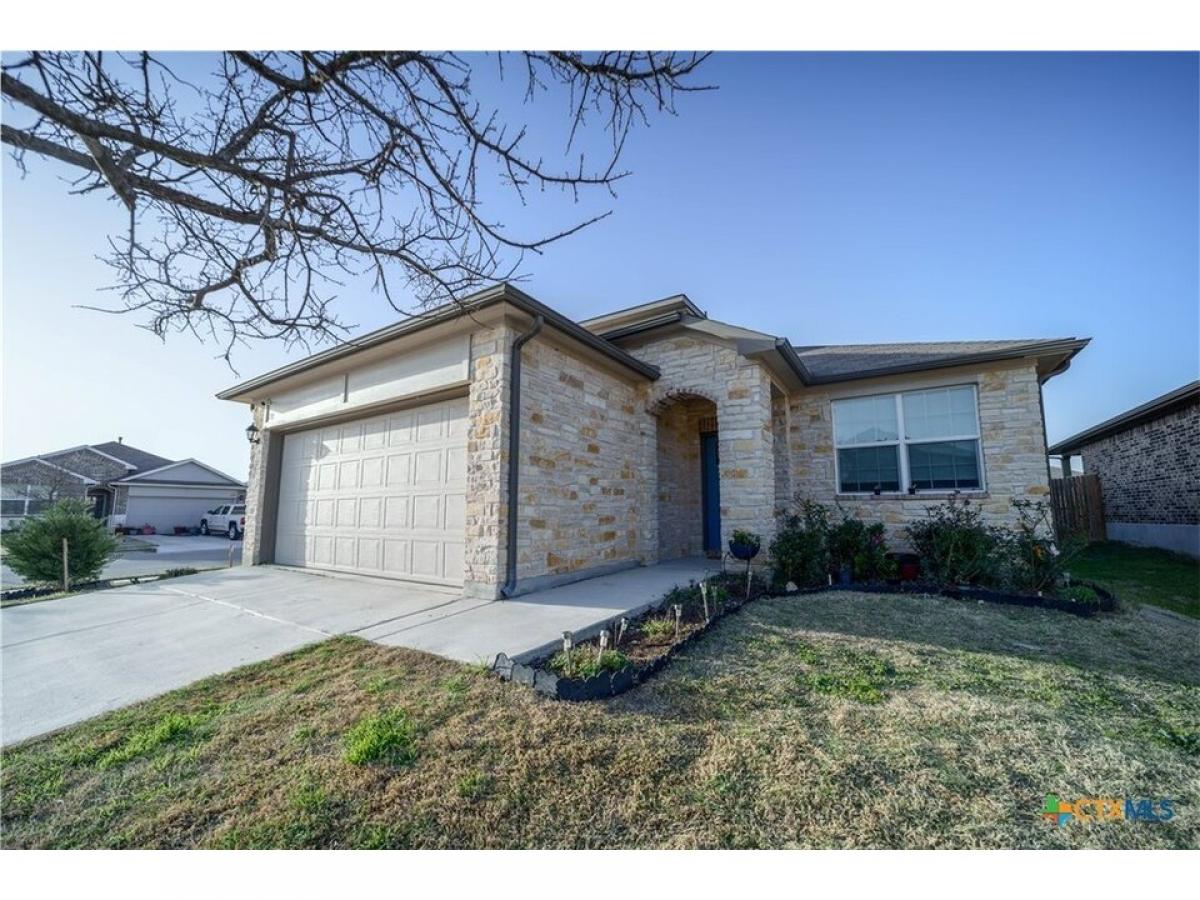 Picture of Home For Sale in San Marcos, Texas, United States