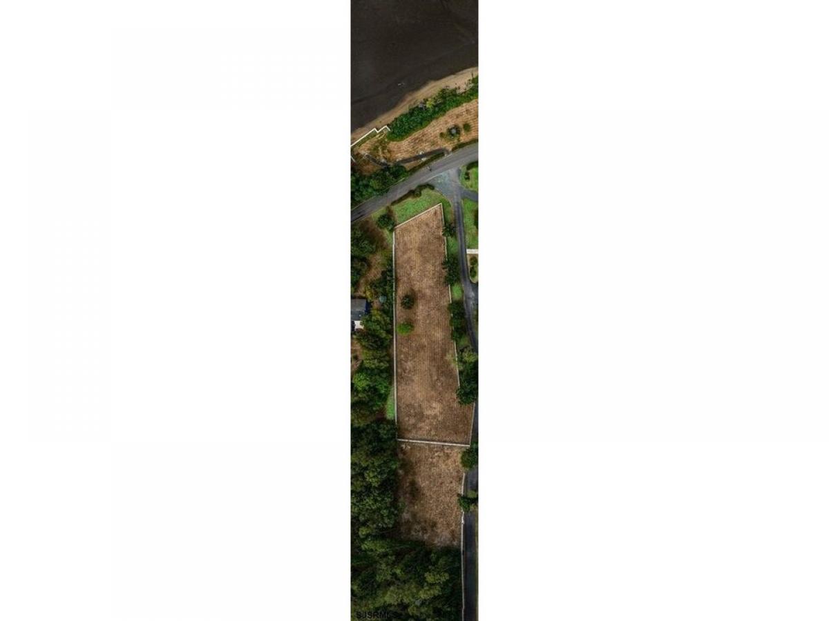 Picture of Residential Land For Sale in Mays Landing, New Jersey, United States