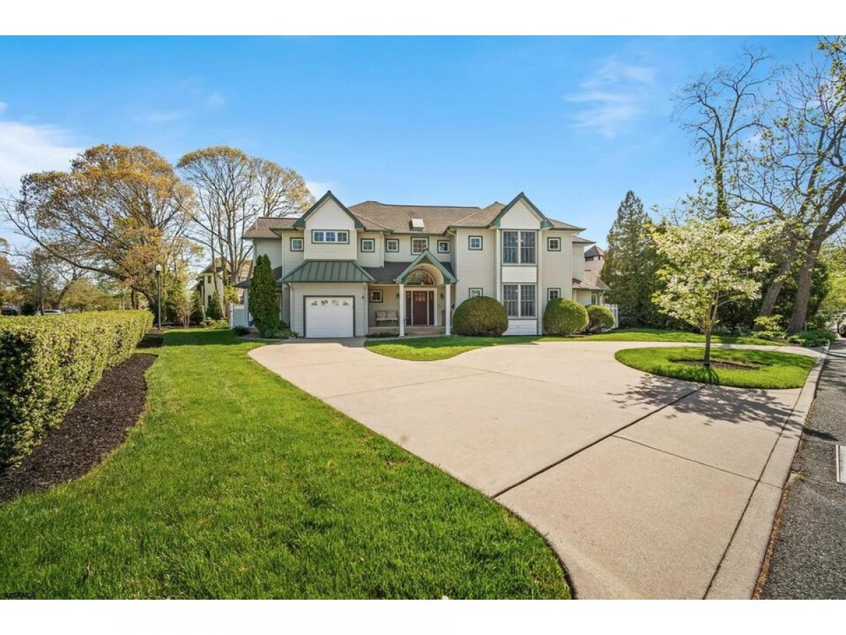 Picture of Home For Sale in Linwood, New Jersey, United States