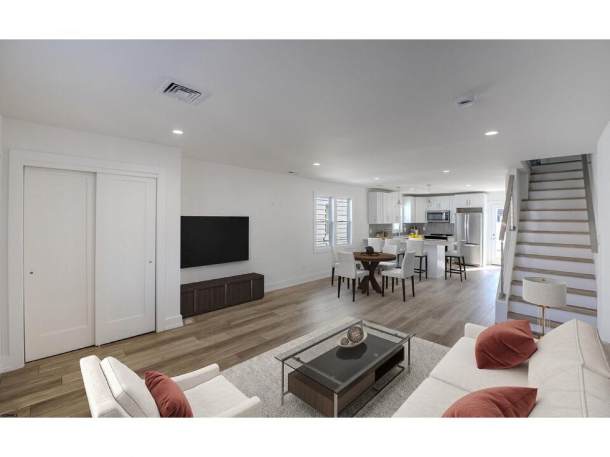 Picture of Home For Sale in Margate, New Jersey, United States