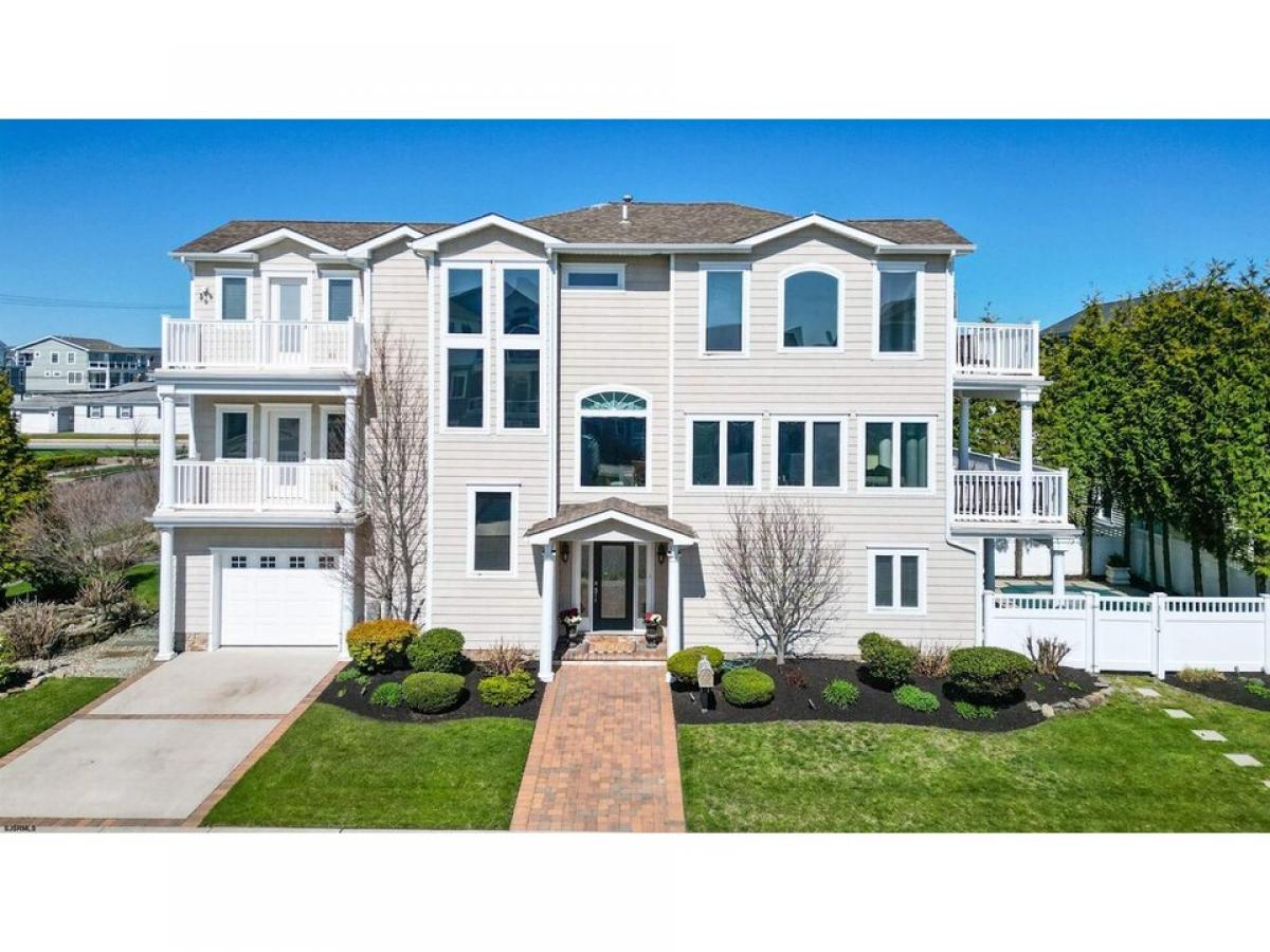 Picture of Home For Sale in Brigantine, New Jersey, United States