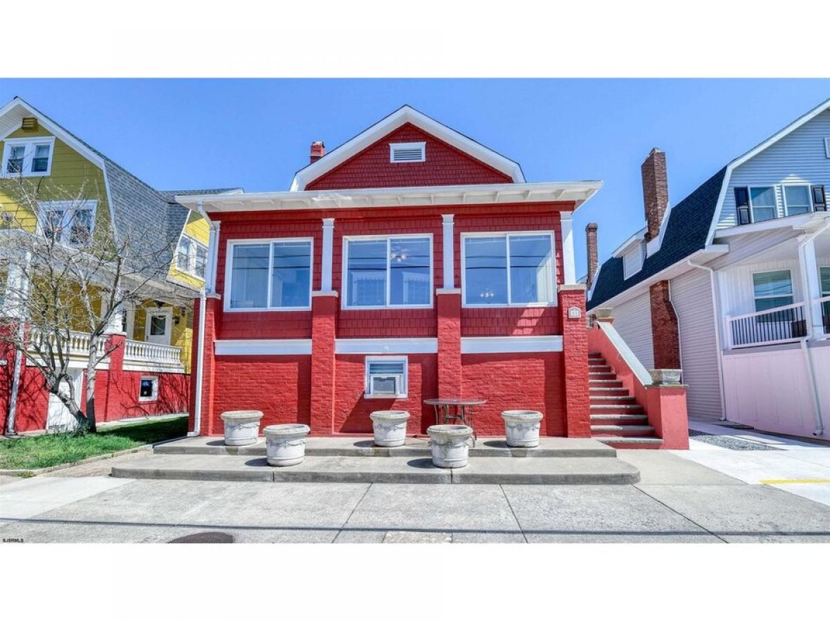 Picture of Home For Sale in Lower Chelsea, New Jersey, United States