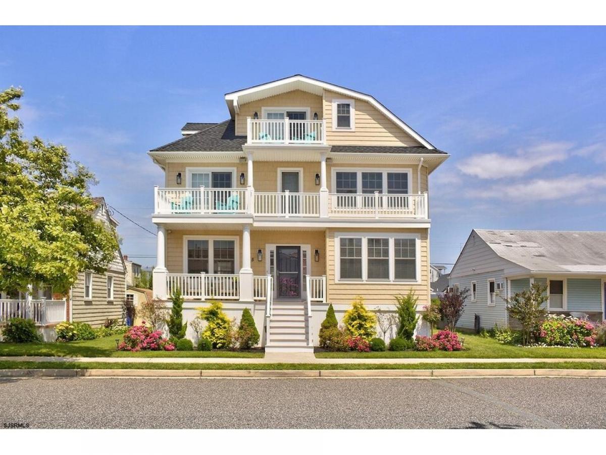 Picture of Home For Sale in Longport, New Jersey, United States