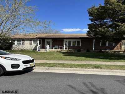 Home For Sale in Egg Harbor Township, New Jersey