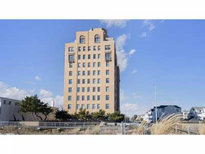 Home For Sale in Ventnor, New Jersey