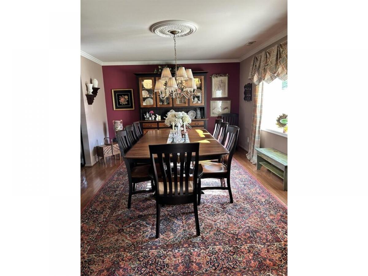 Picture of Home For Sale in Egg Harbor Township, New Jersey, United States