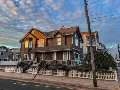 Home For Sale in Longport, New Jersey