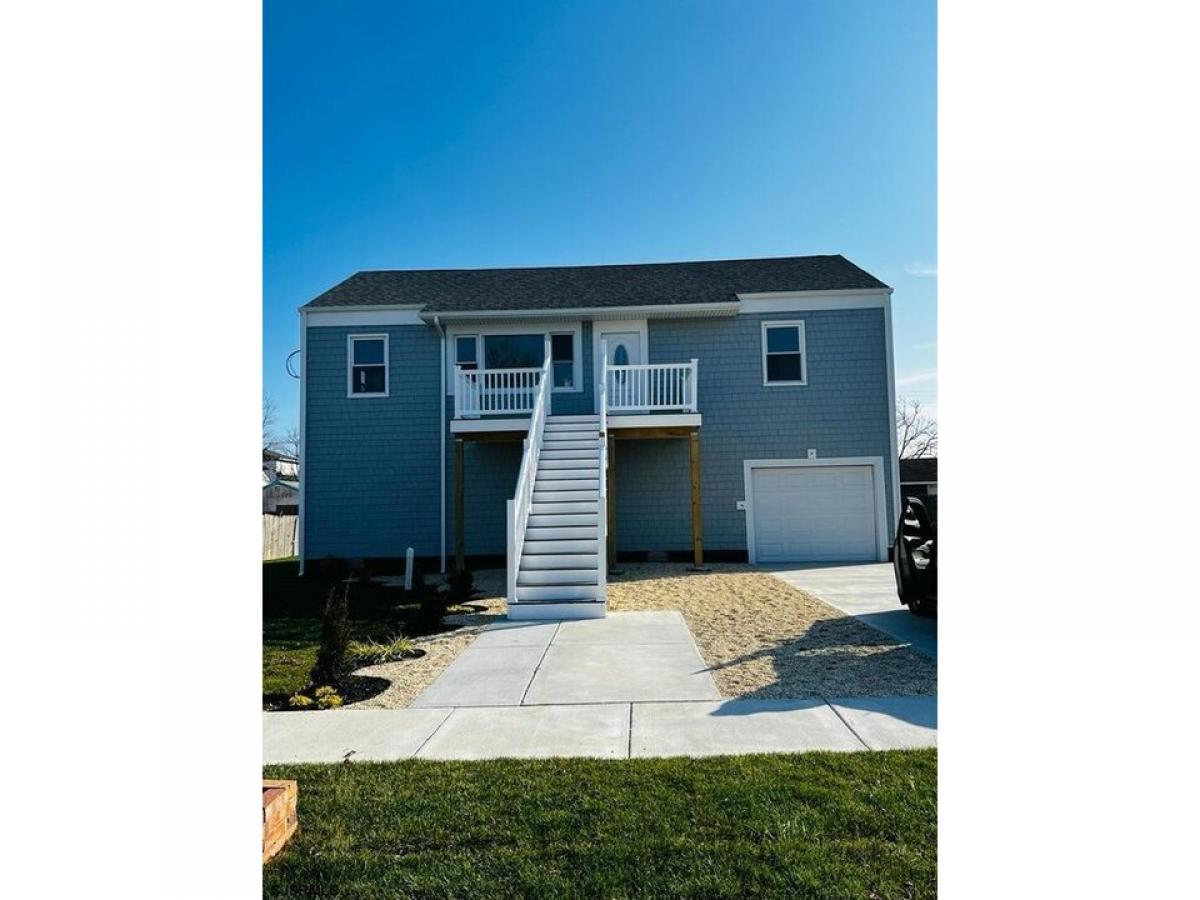Picture of Home For Sale in Egg Harbor Township, New Jersey, United States