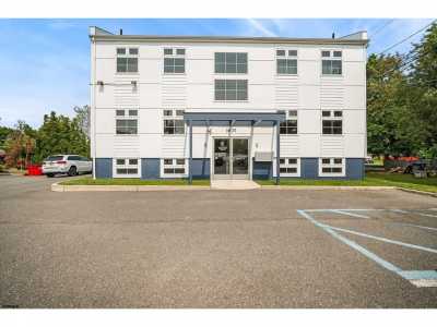 Home For Sale in Northfield, New Jersey