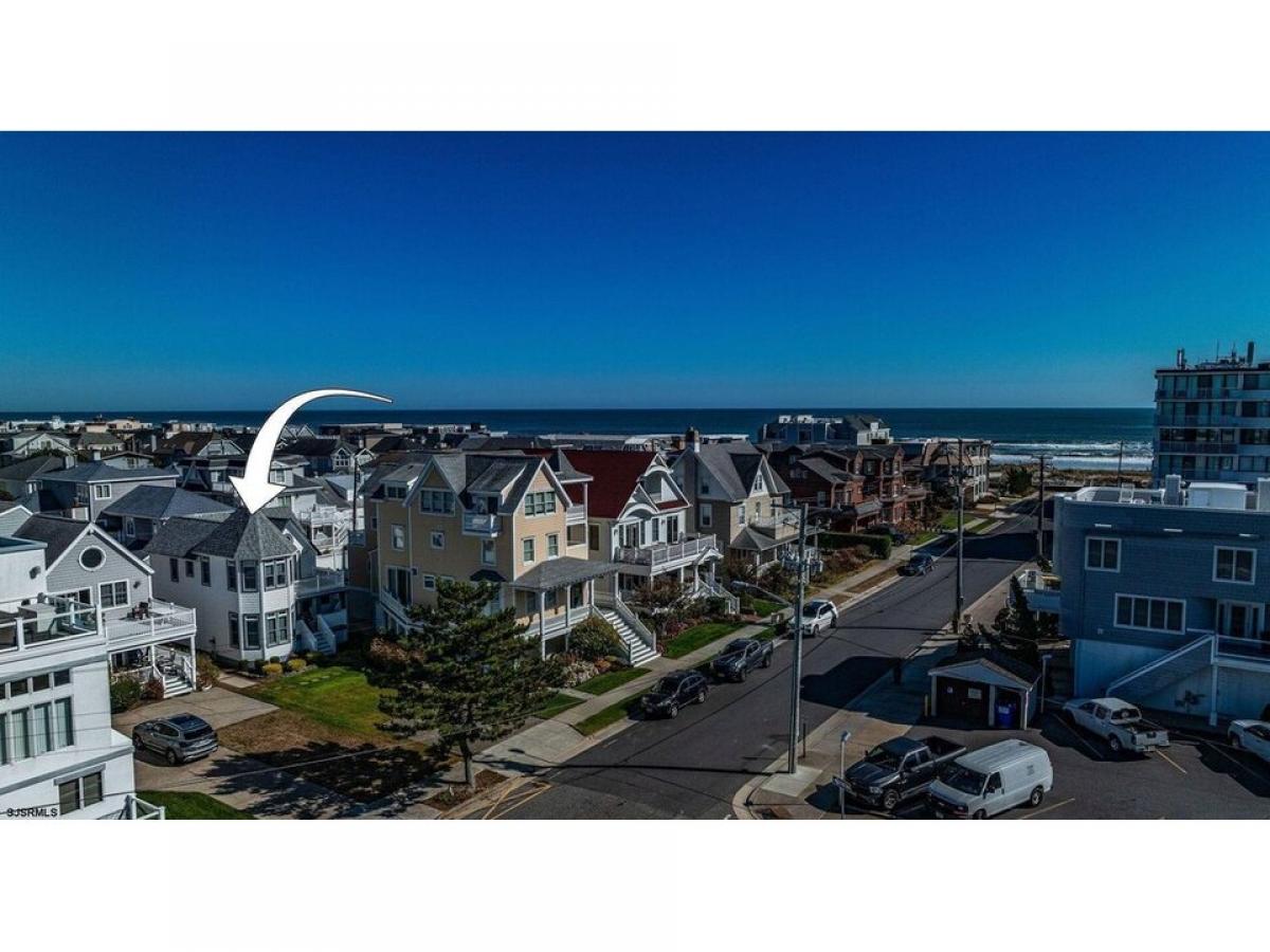 Picture of Home For Sale in Longport, New Jersey, United States