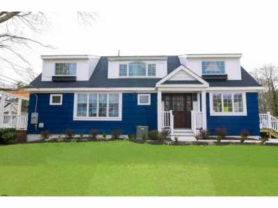 Home For Sale in Linwood, New Jersey