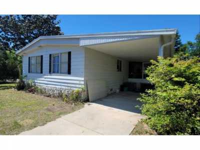 Home For Sale in Satsuma, Florida