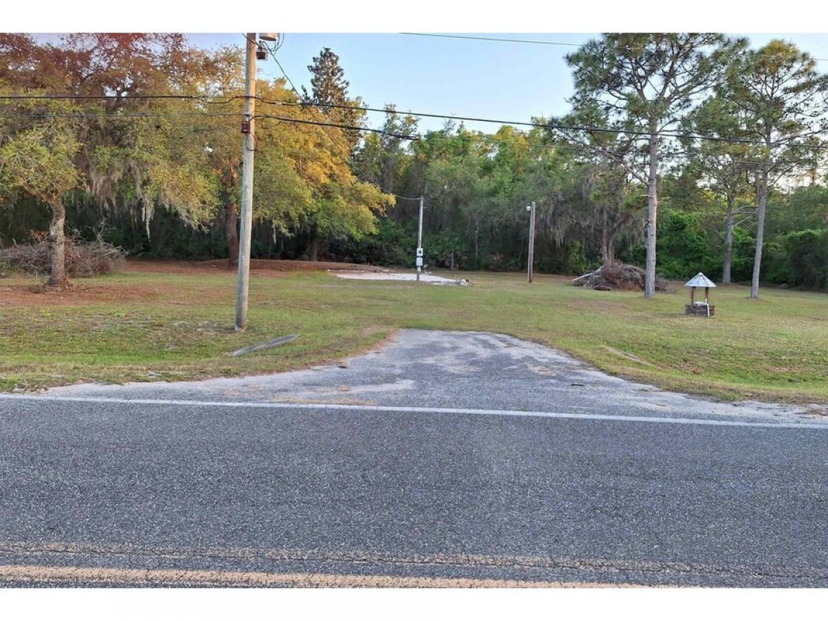 Picture of Residential Land For Sale in Crescent City, Florida, United States