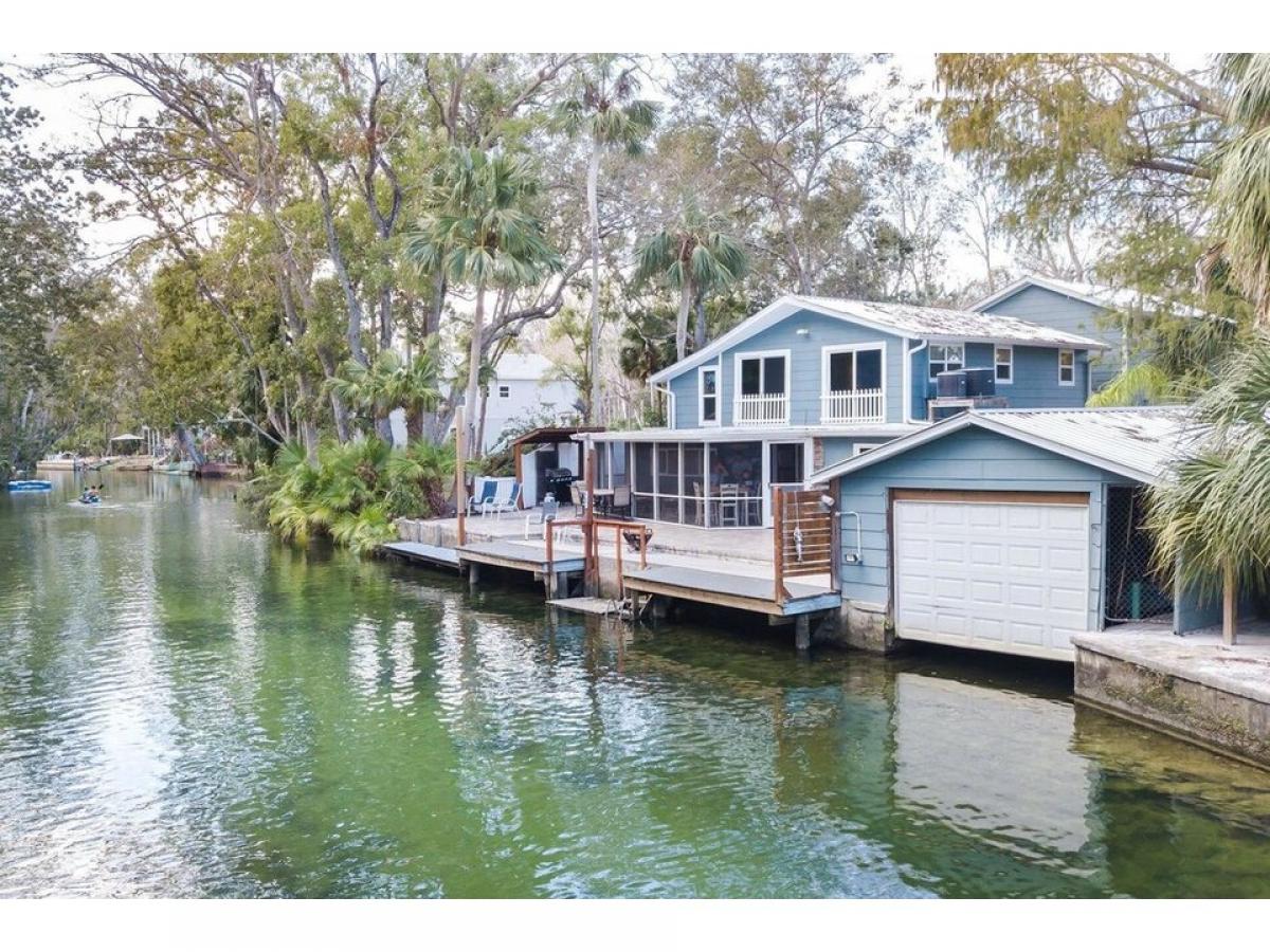 Picture of Home For Sale in Weeki Wachee, Florida, United States