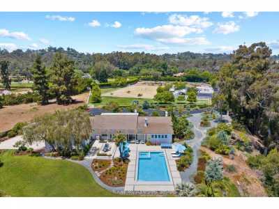 Home For Sale in Rancho Santa Fe, California