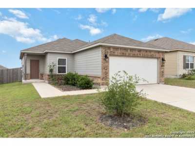 Home For Sale in Seguin, Texas
