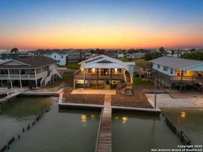 Home For Sale in Rockport, Texas