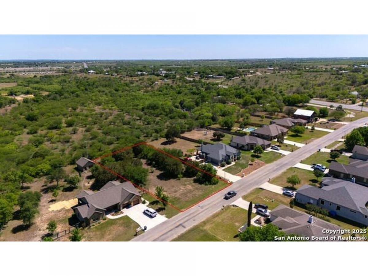Picture of Residential Land For Sale in New Braunfels, Texas, United States