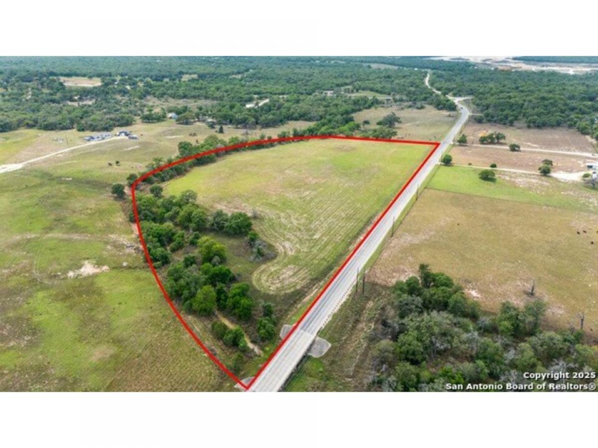 Picture of Residential Land For Sale in Stockdale, Texas, United States