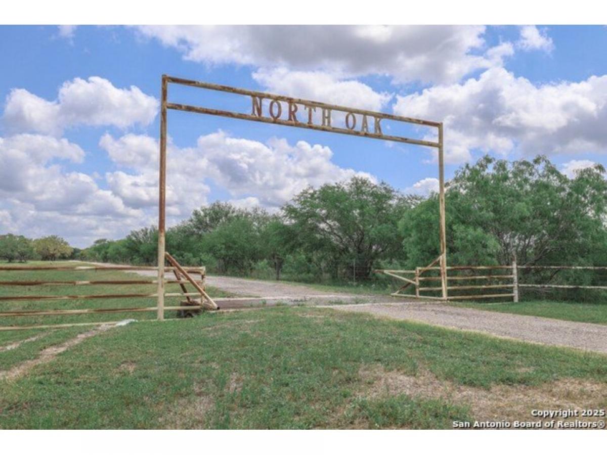 Picture of Farm For Sale in Refugio, Texas, United States