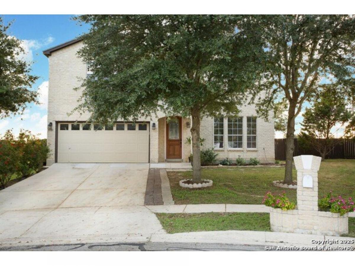 Picture of Home For Sale in Live Oak, Texas, United States