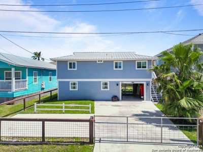 Home For Sale in Rockport, Texas