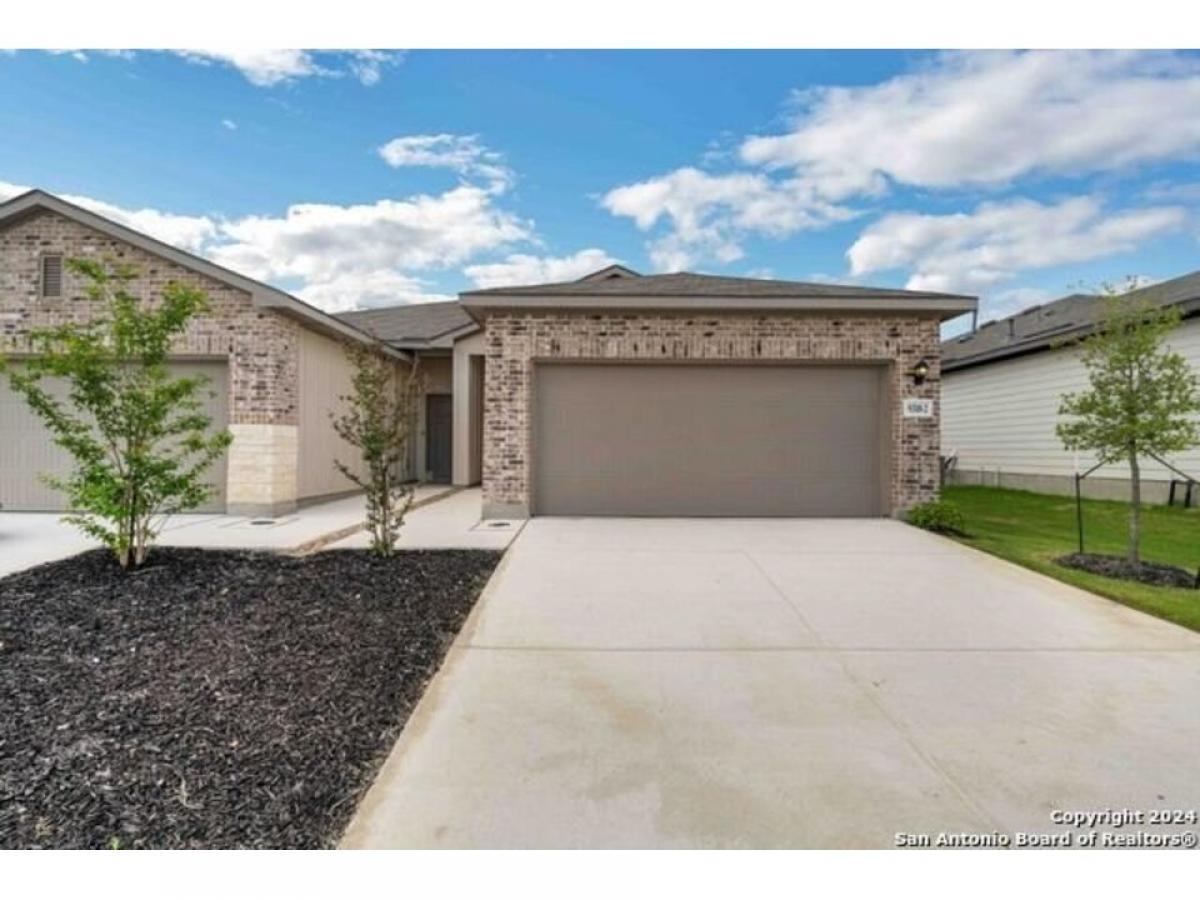 Picture of Home For Rent in Converse, Texas, United States