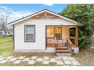 Home For Sale in Seguin, Texas