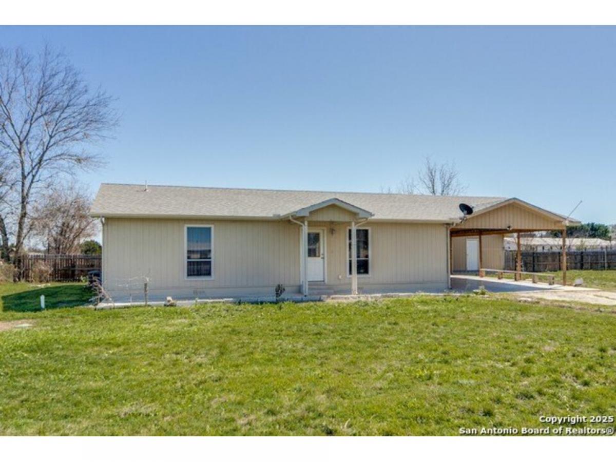 Picture of Home For Sale in Bandera, Texas, United States