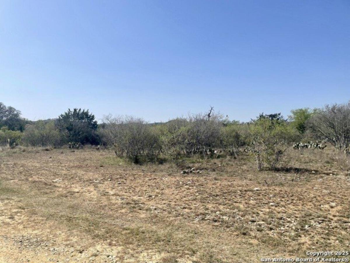 Picture of Residential Land For Sale in Bandera, Texas, United States